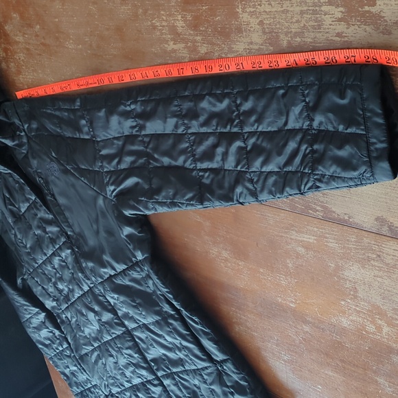 The North Face Women's Circaloft Hoodie - Picture 7 of 9